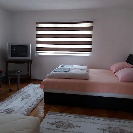 Guest House Dzemo Szarajevó Kültér fotó