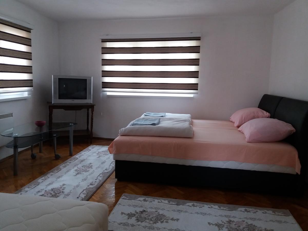 Guest House Dzemo Szarajevó Kültér fotó